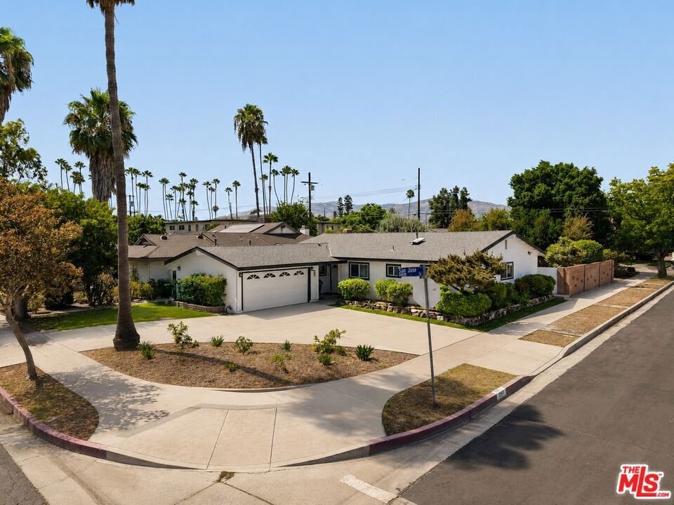 House in Los Angeles, California, United States 3 - 18551064