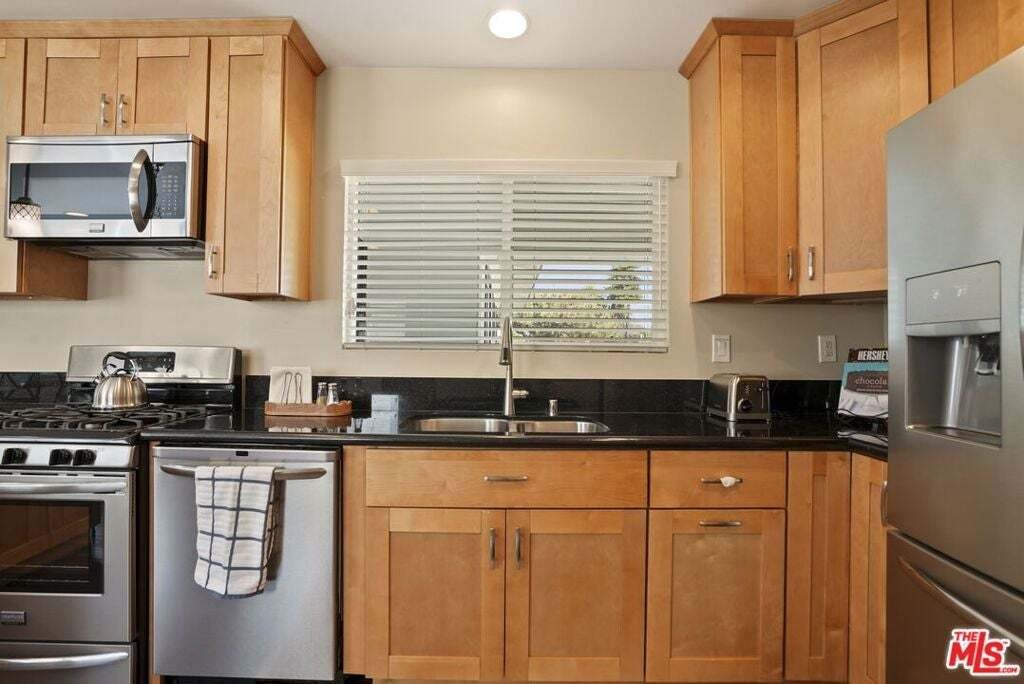 House in Los Angeles, California, United States 5 - 18551064