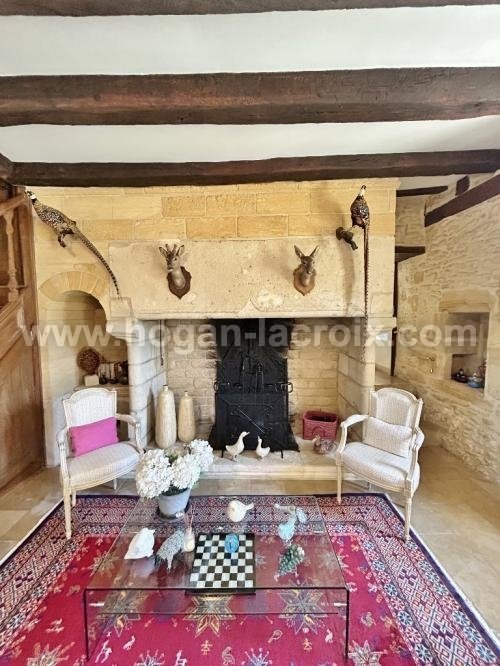 Estate in Sarlat-la-Canéda, Nouvelle-Aquitaine, France 4 - 18548550
