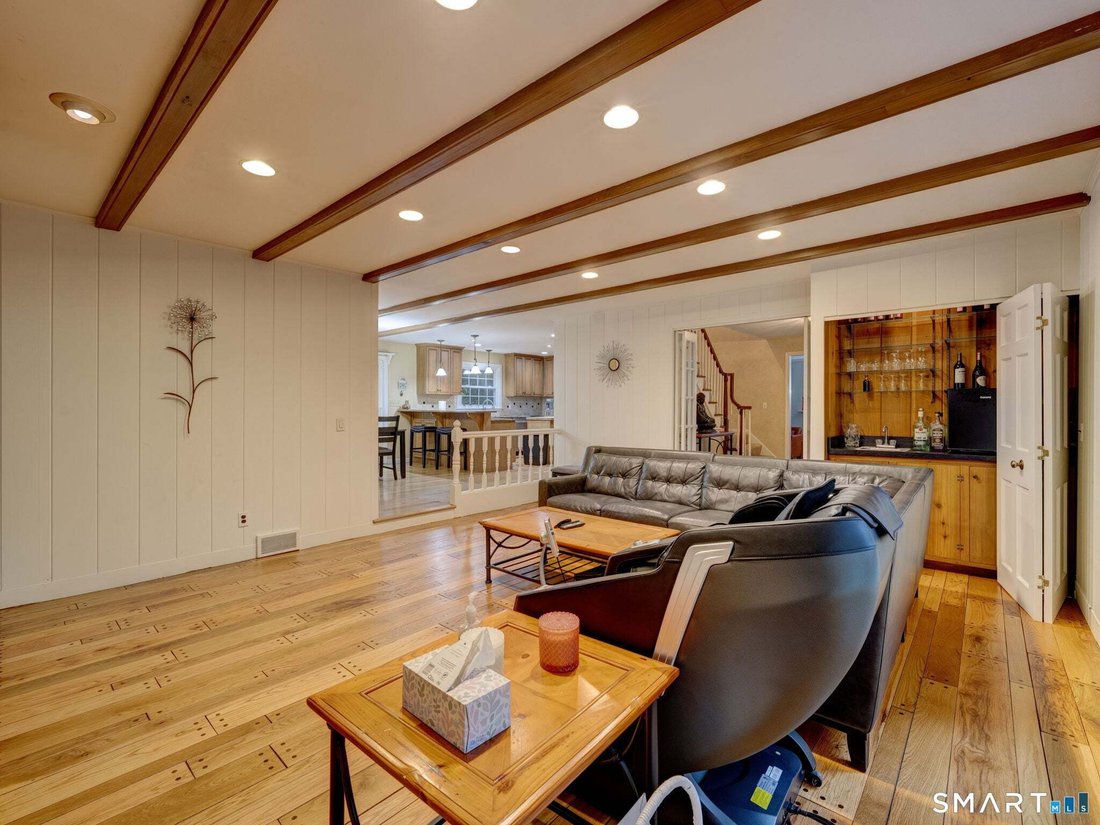 House in Avon, Connecticut, United States 5 - 18548994