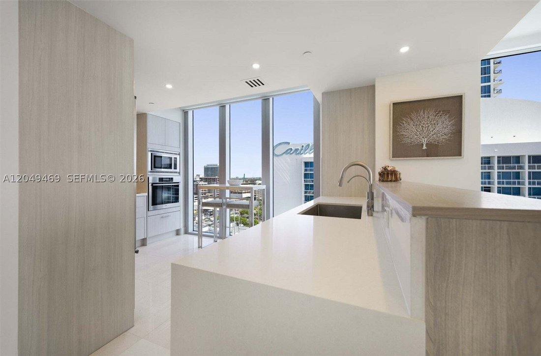 Condo in Miami Beach, Florida, United States 5 - 18548958