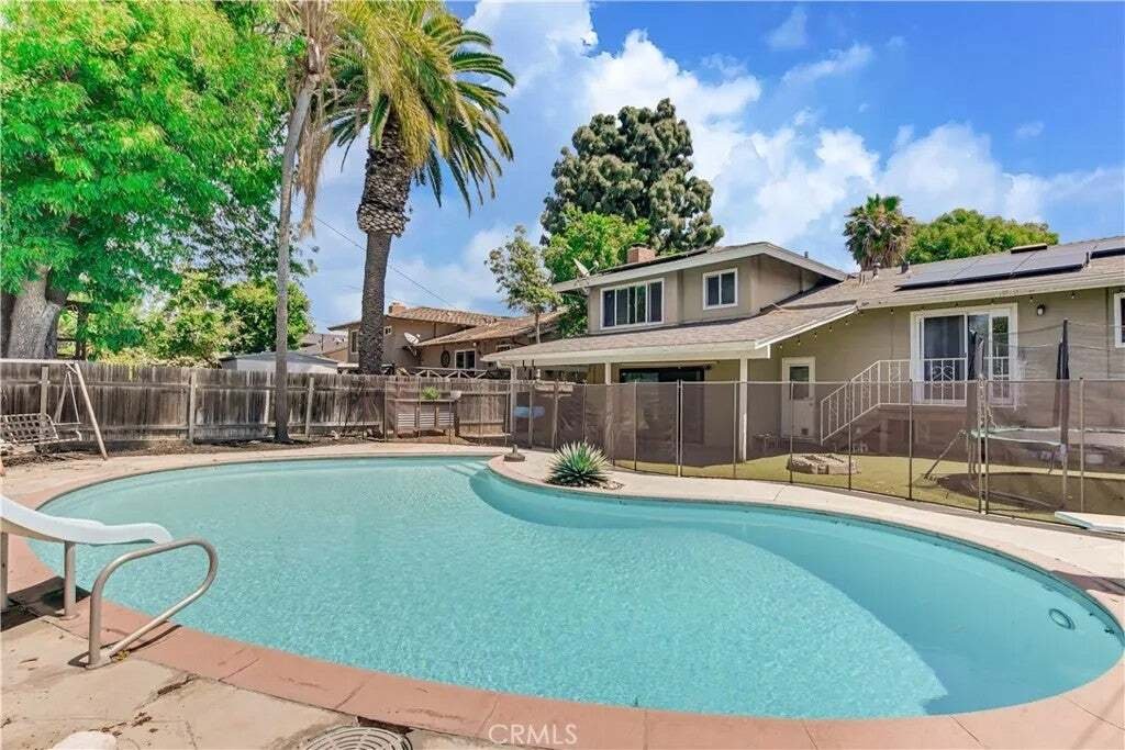 House in Santa Ana, California, United States 1 - 17994667