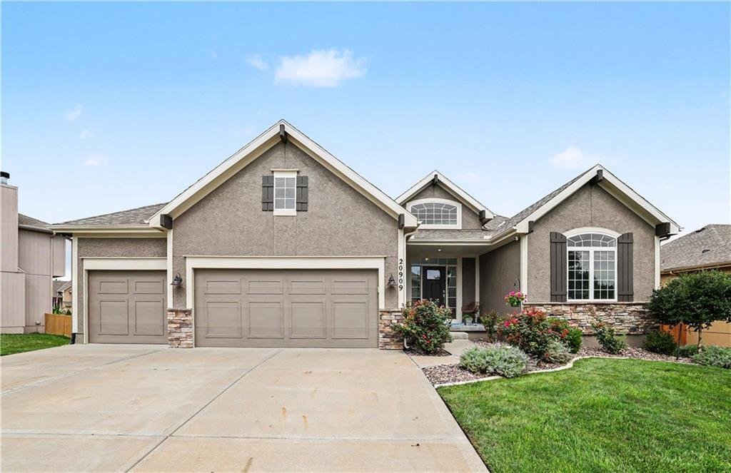 House in Spring Hill, Kansas, United States 1 - 18550376