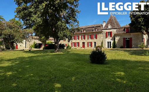 Castle in Fougueyrolles, Nouvelle-Aquitaine, France 1
