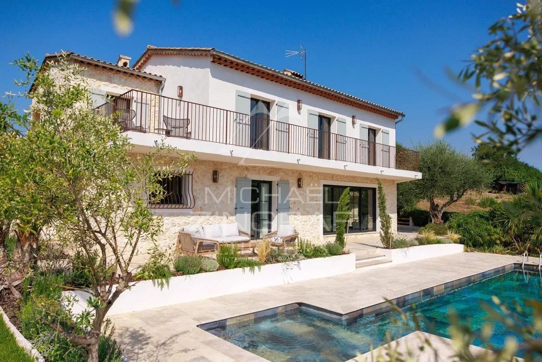 Villa in Saint-Paul-de-Vence, Provence-Alpes-Côte d'Azur, France 1 - 18023927