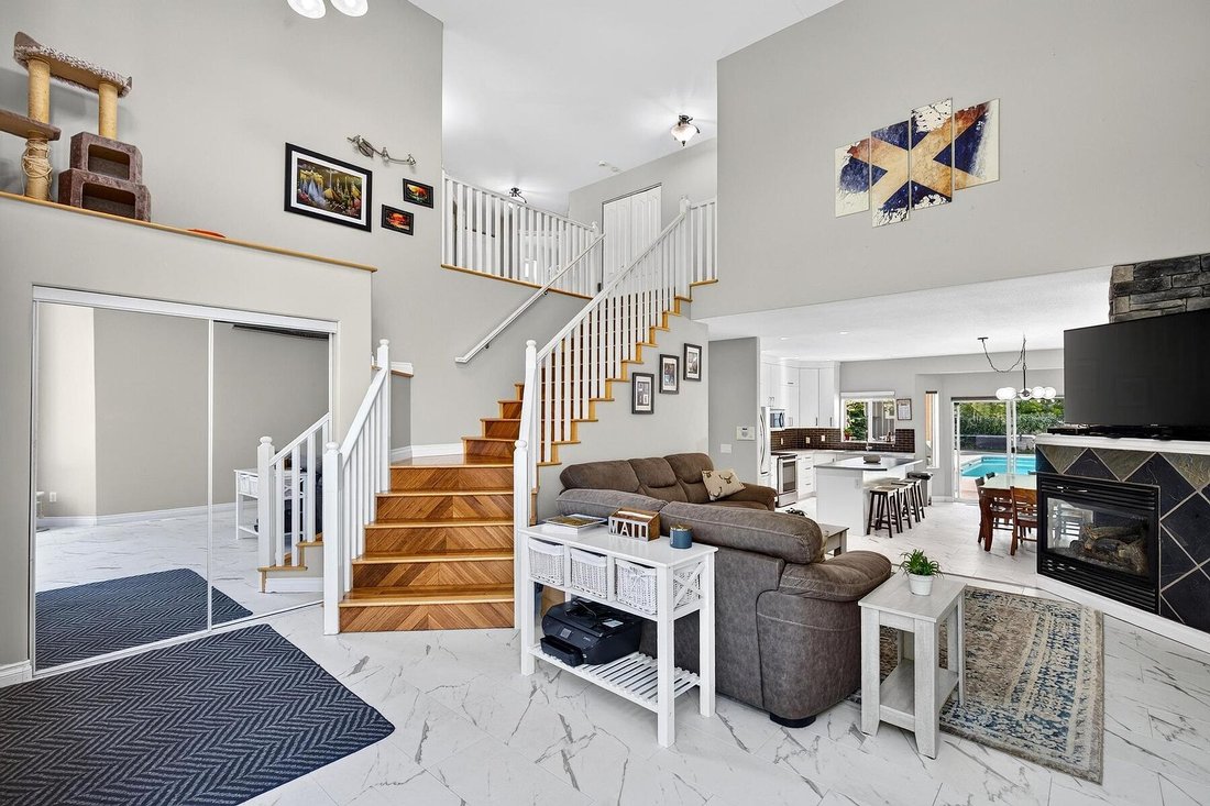 House in Kelowna, British Columbia, Canada 2 - 18550403