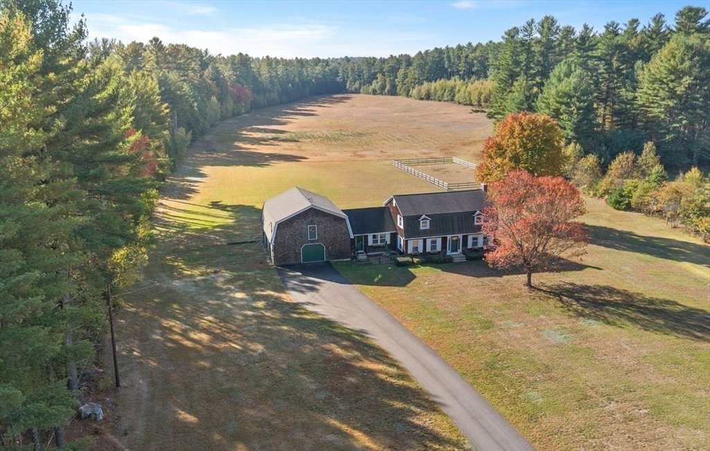 House in Dunstable, Massachusetts, United States 1 - 18242866