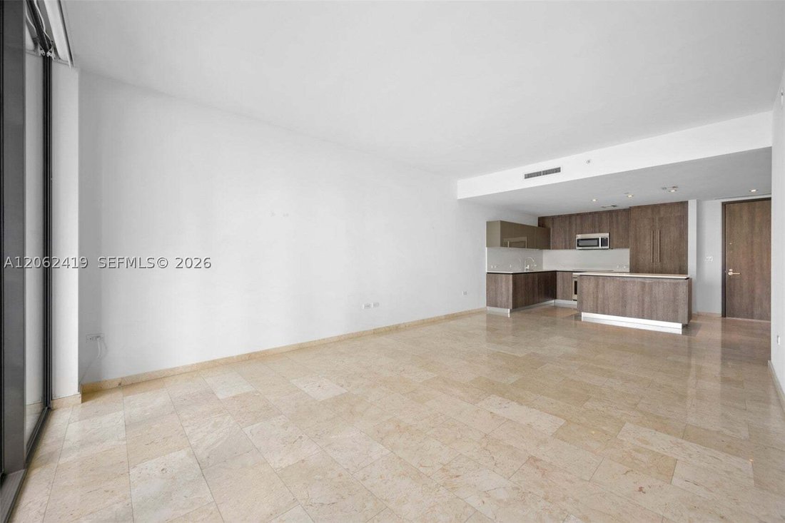 Condo in Hialeah, Florida, United States 4 - 18551944