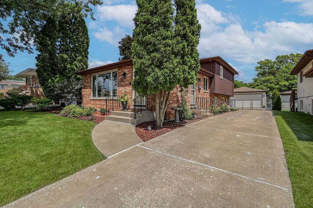 House in Lemont, Illinois, United States 1 - 18552657