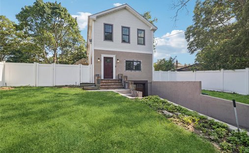 House in Farmingville, New York, United States 1