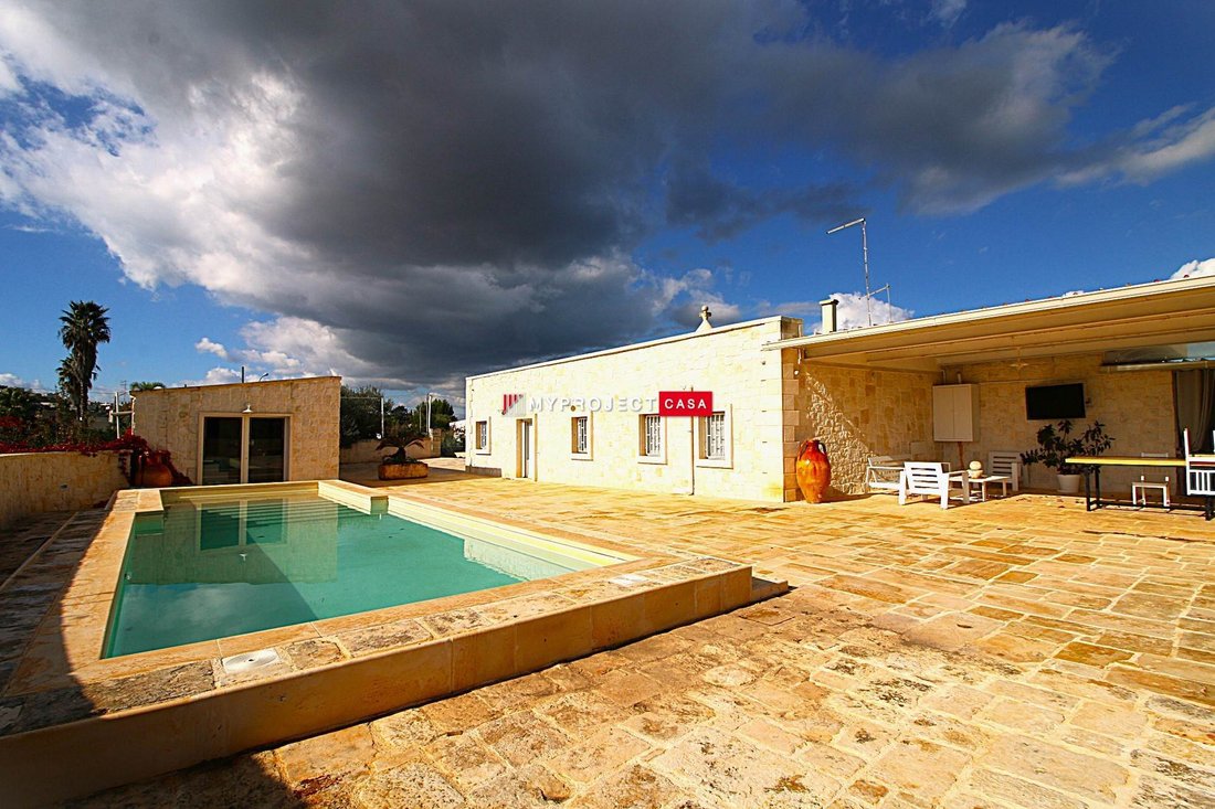 Chalet in Ceglie Messapica, Apulia, Italy 2 - 18553026
