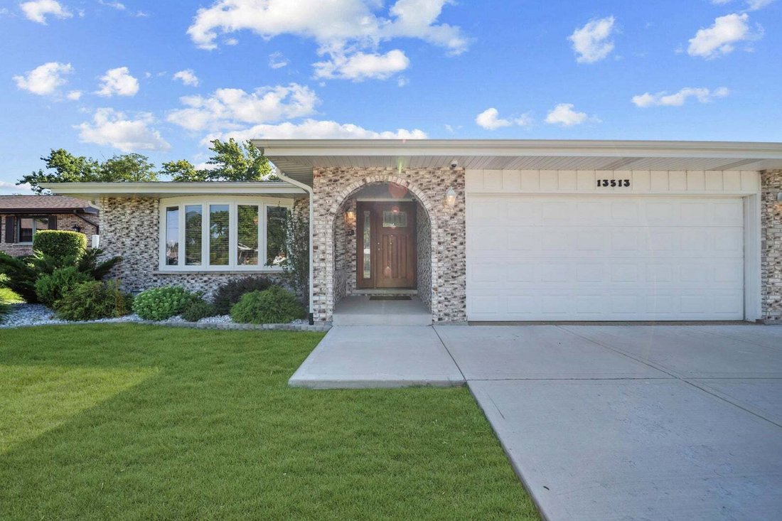 House in Orland Park, Illinois, United States 4 - 18552677