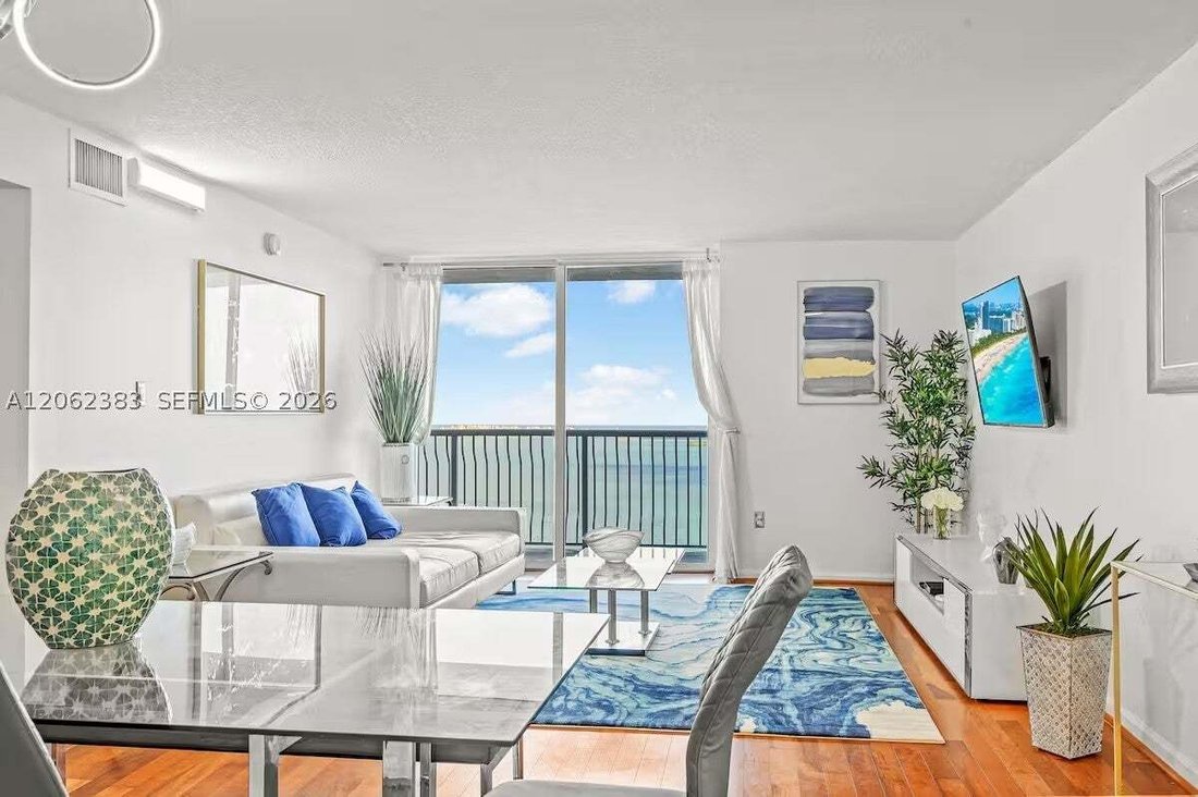 Condo in Miami, Florida, United States 3 - 18551895