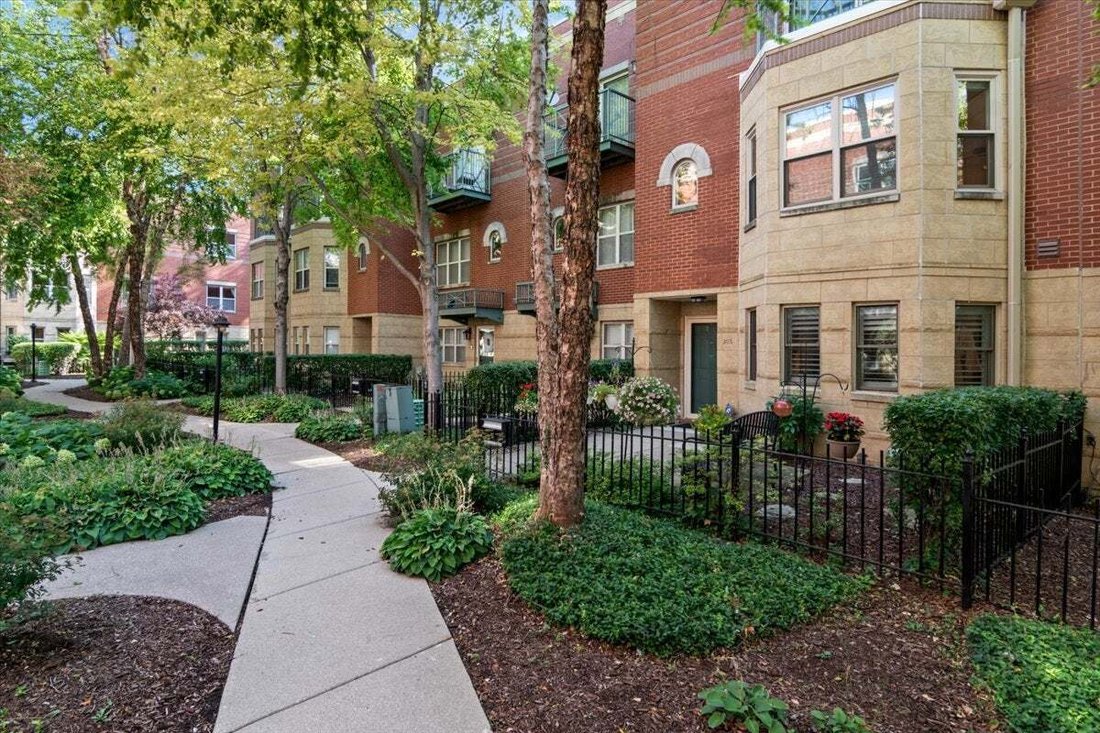Condo in Chicago, Illinois, United States 2 - 18552658