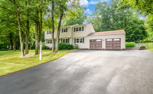House in Ellington, Connecticut, United States 1