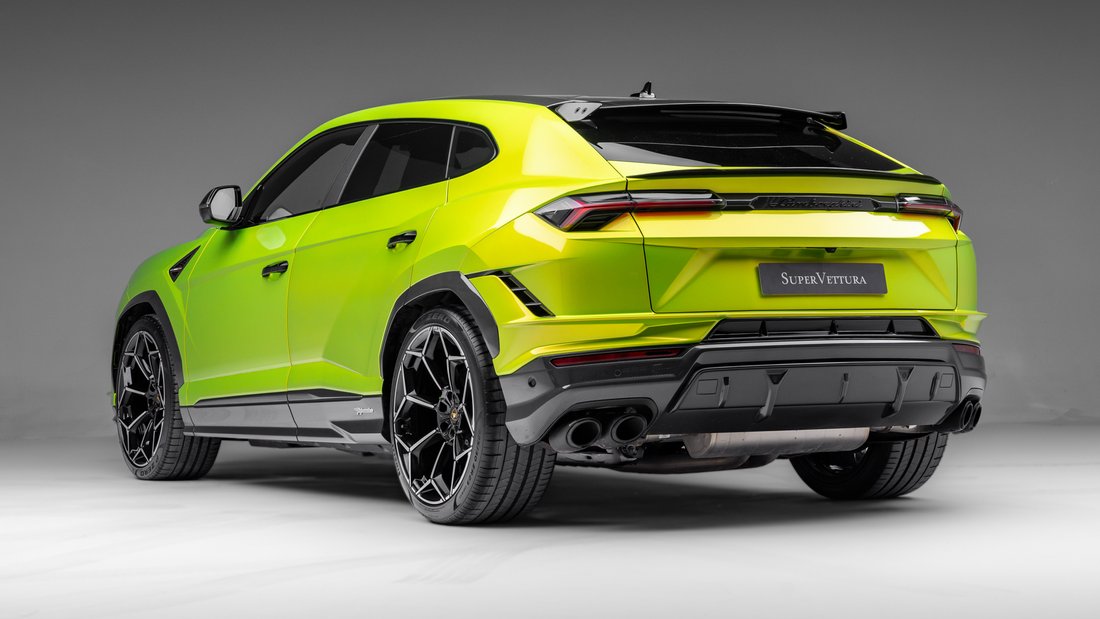 Suv in Sunningdale, United Kingdom 4 - 18553250