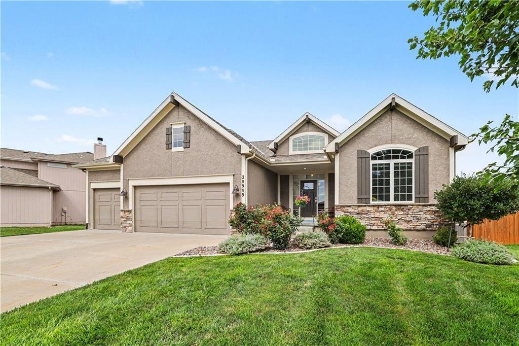 House in Spring Hill, Kansas, United States 3 - 18550376