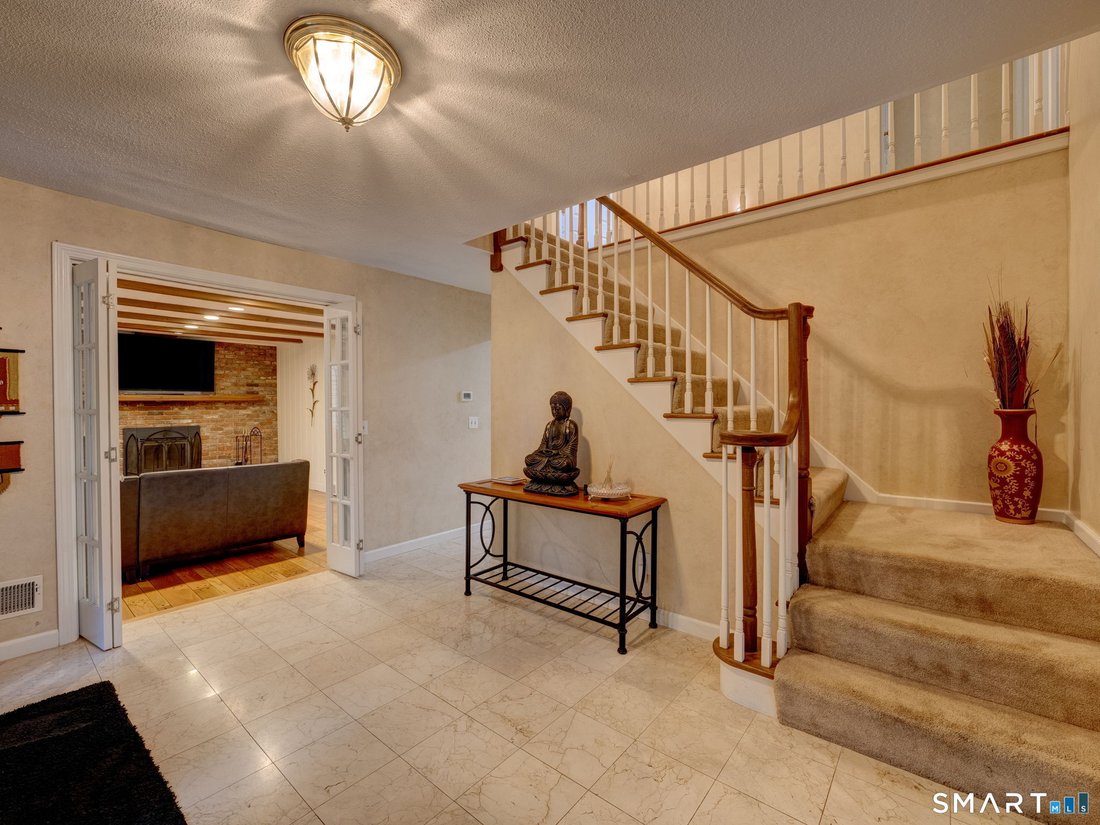 House in Avon, Connecticut, United States 3 - 18548994
