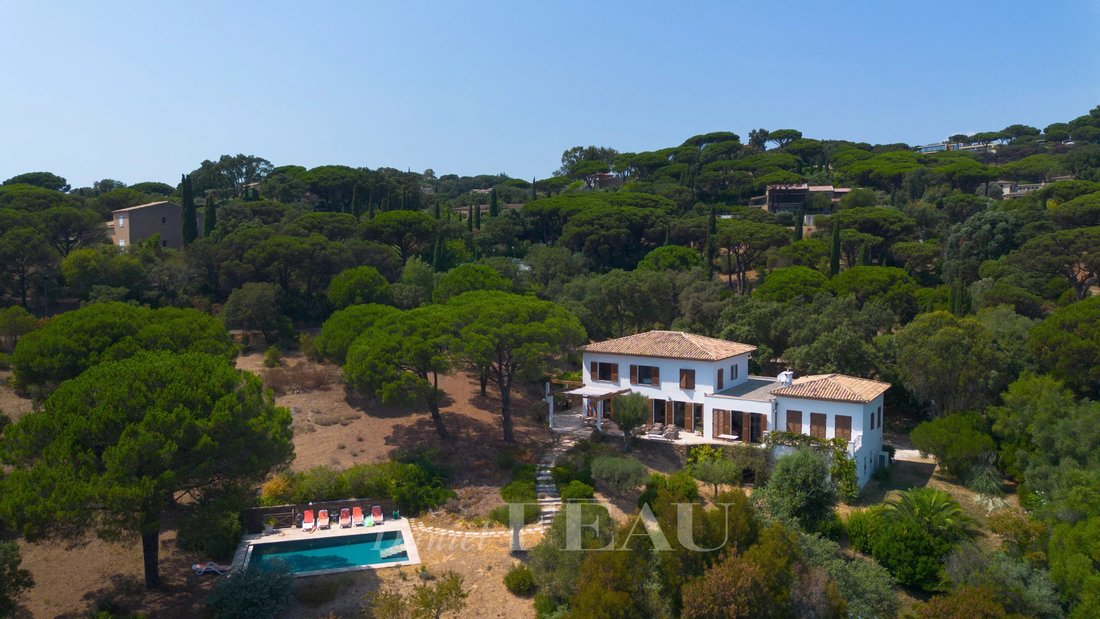 Estate in La Croix-Valmer, Provence-Alpes-Côte d'Azur, France 4 - 18549292