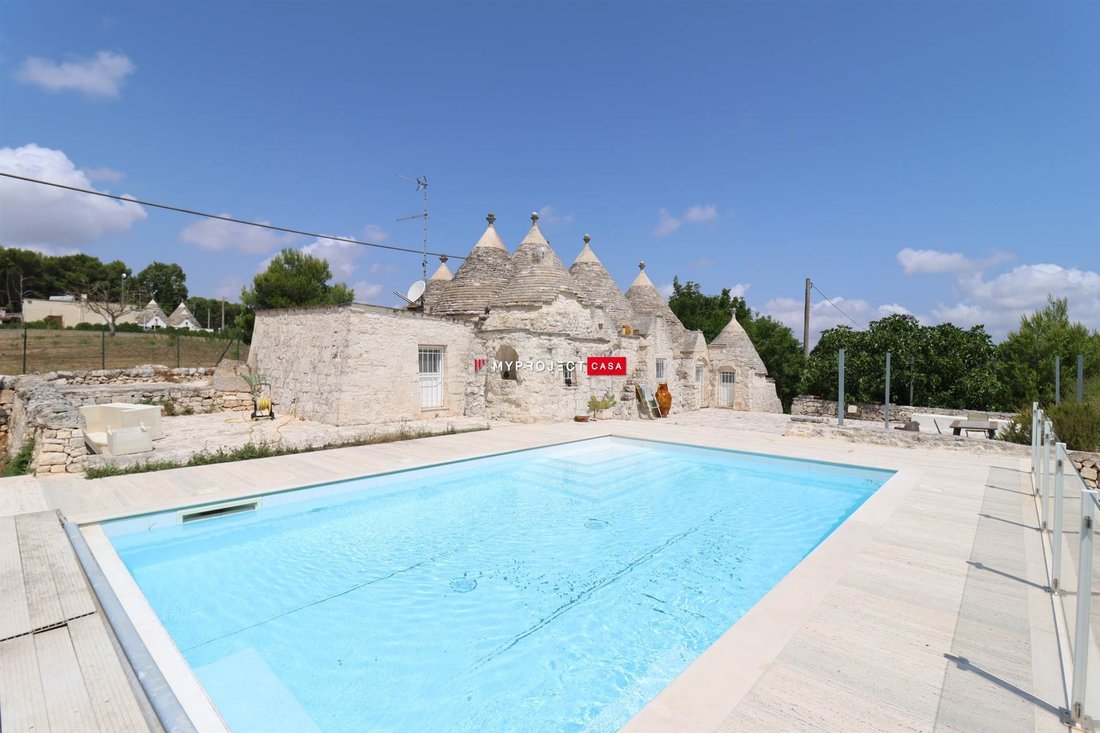 Chalet in Ceglie Messapica, Apulia, Italy 2 - 18552950