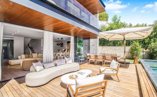 Villa in Saint-Jean-Cap-Ferrat, Provence-Alpes-Côte d'Azur, France 1