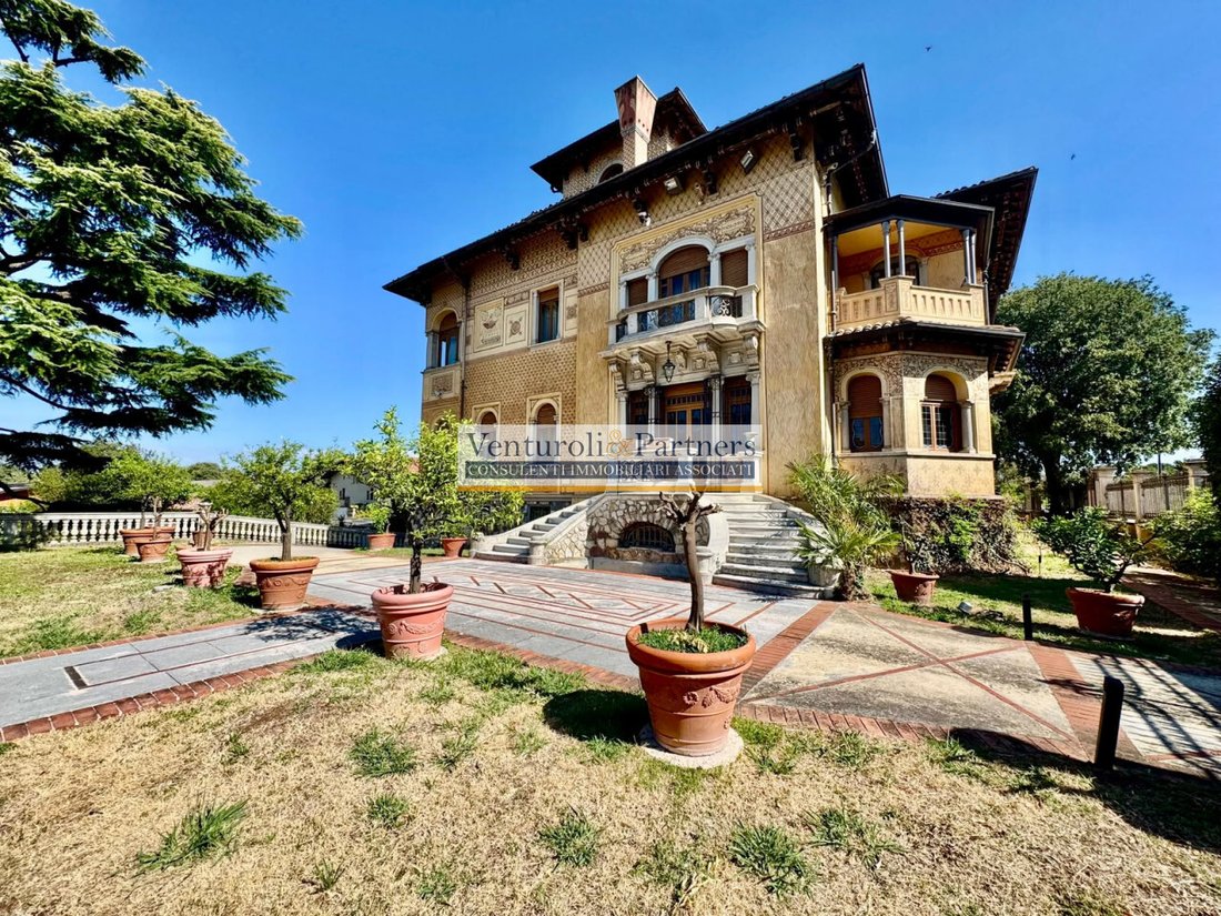 Estate in Esenta, Lonato del Garda, Lombardy 1 - 18553886