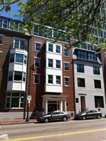 Condo in Boston, Massachusetts, United States 1 - 18553081