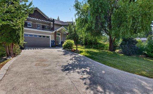 House in Kelowna, British Columbia, Canada 1
