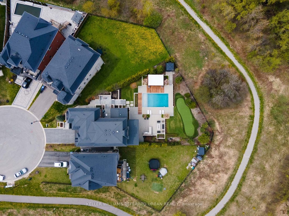 House in King, Ontario, Canada 4 - 18552277