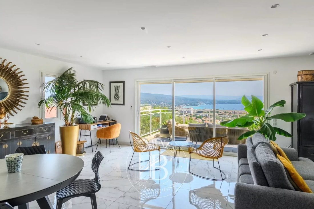 Casa en La Ciotat, Provenza-Alpes-Costa Azul, Francia 3 - 18549939