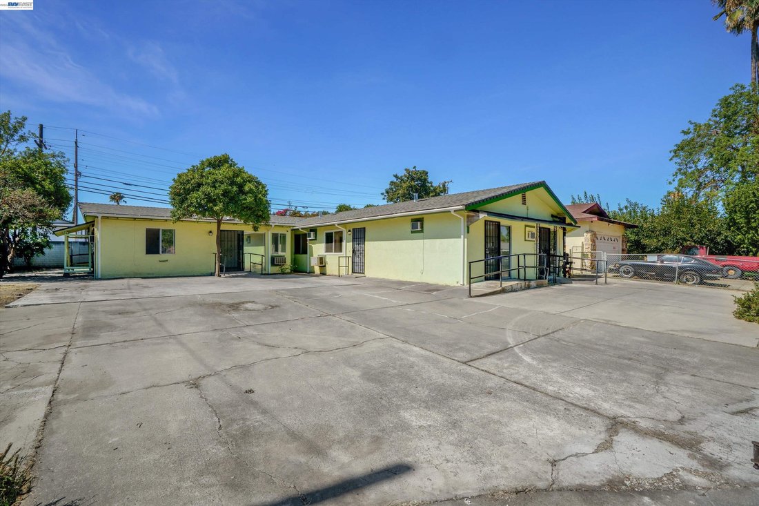 Stockton, California, United States 1 - 18550454