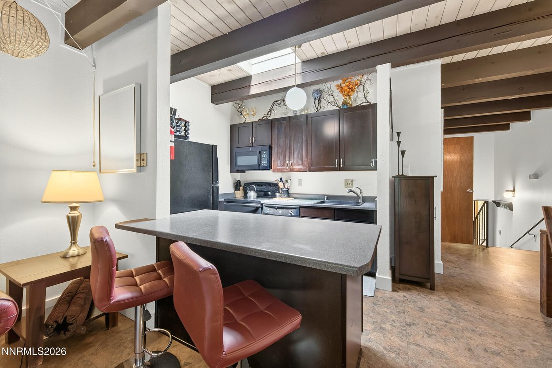 Condo in Incline Village, Nevada, United States 5 - 18225232