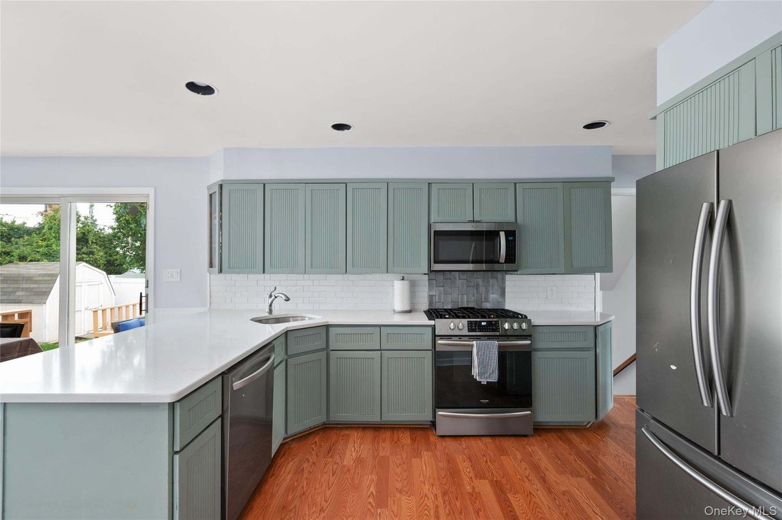 House in Hicksville, New York, United States 5 - 18550395