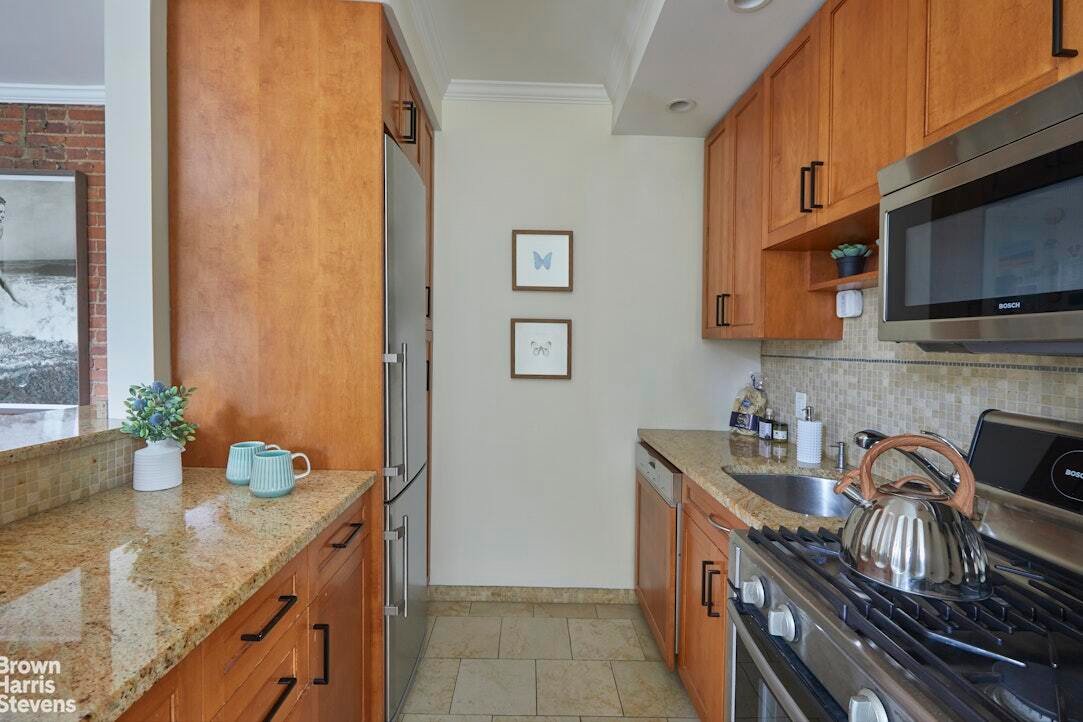 Co Op in New York, New York, United States 3 - 18552574