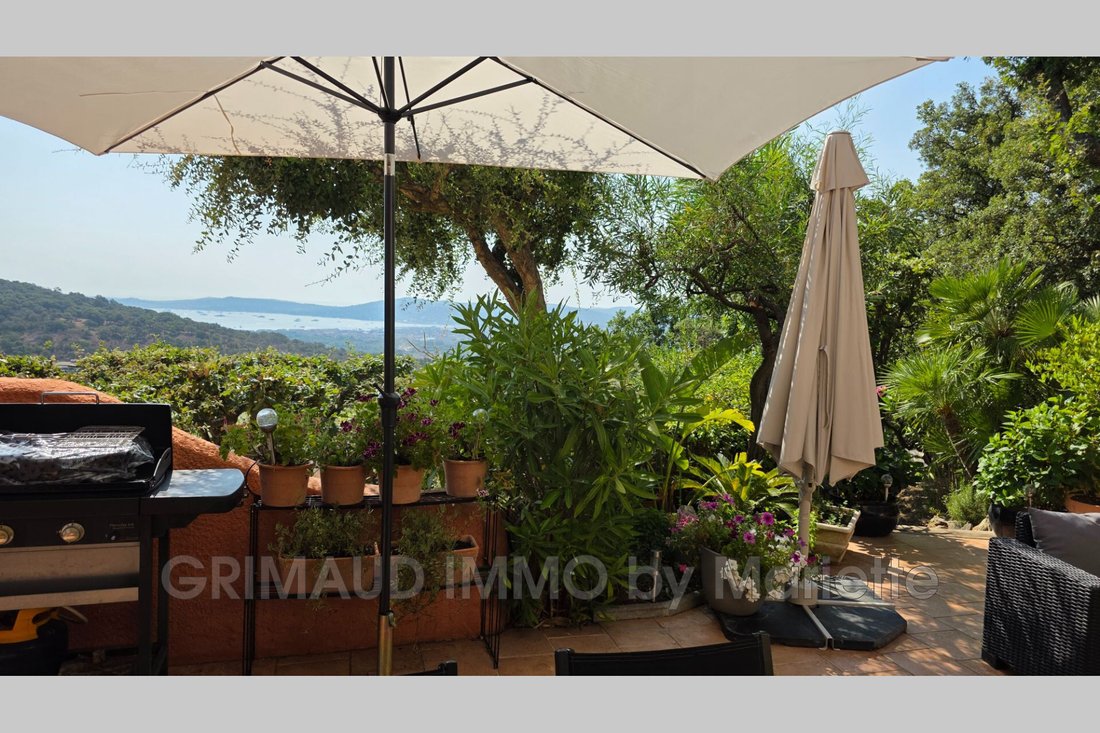 Villa in Grimaud, Provence-Alpes-Côte d'Azur, France 1 - 16929657