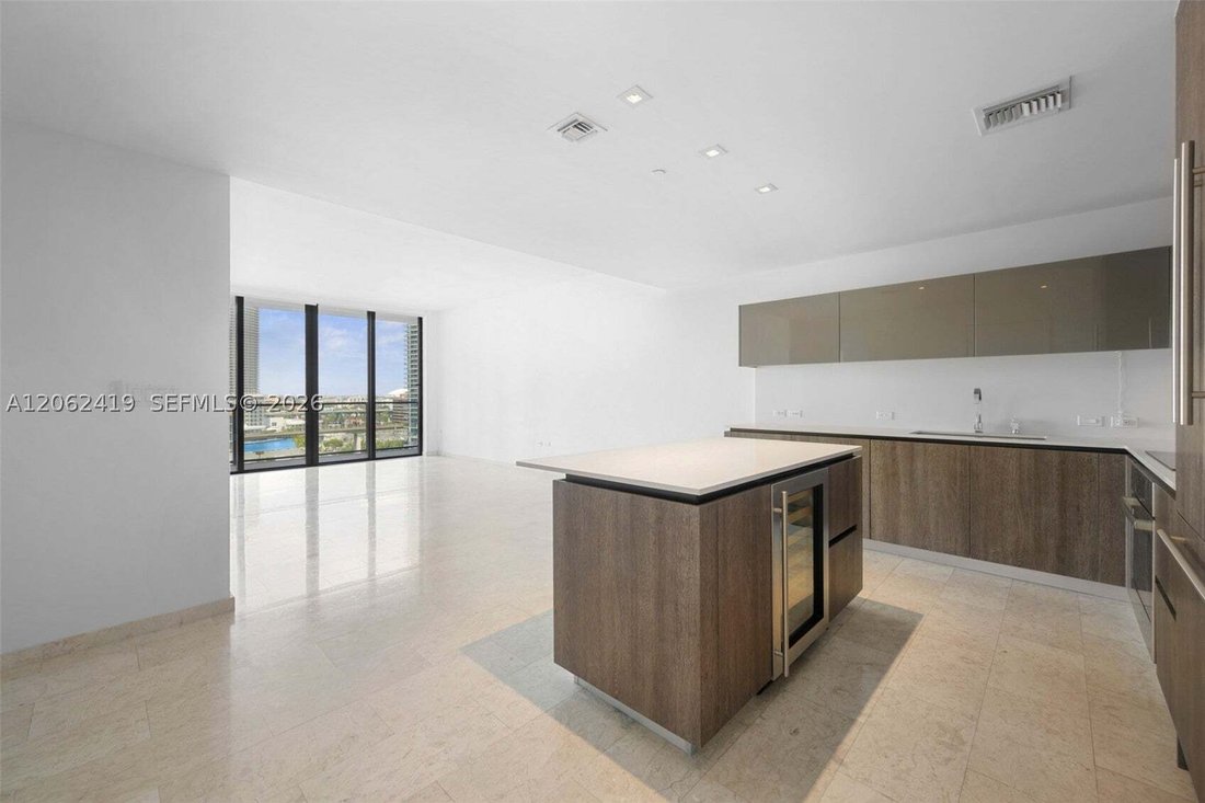 Condo in Hialeah, Florida, United States 1 - 18551944