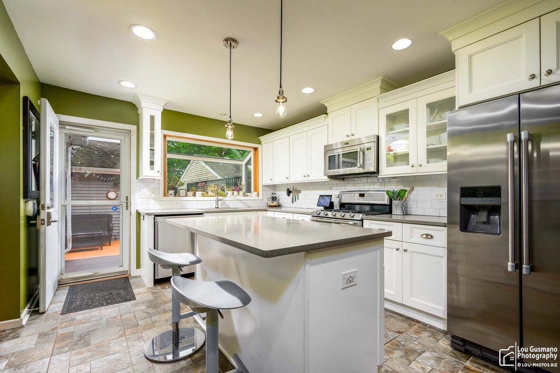 Townhouse in Naperville, Illinois, United States 2 - 18552625