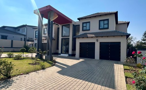 House in Centurion, Gauteng, South Africa 1