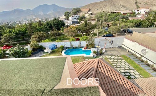 Casa en San Juan de Miraflores, Municipalidad Metropolitana de Lima, Perú 1