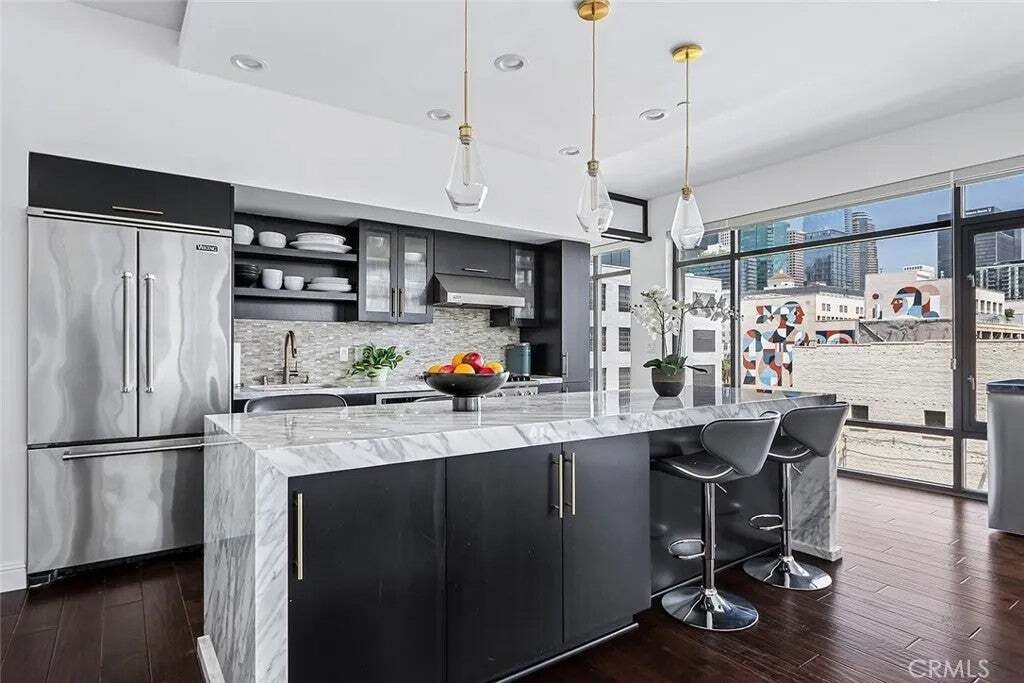 Condo in Los Angeles, California, United States 2 - 18548636