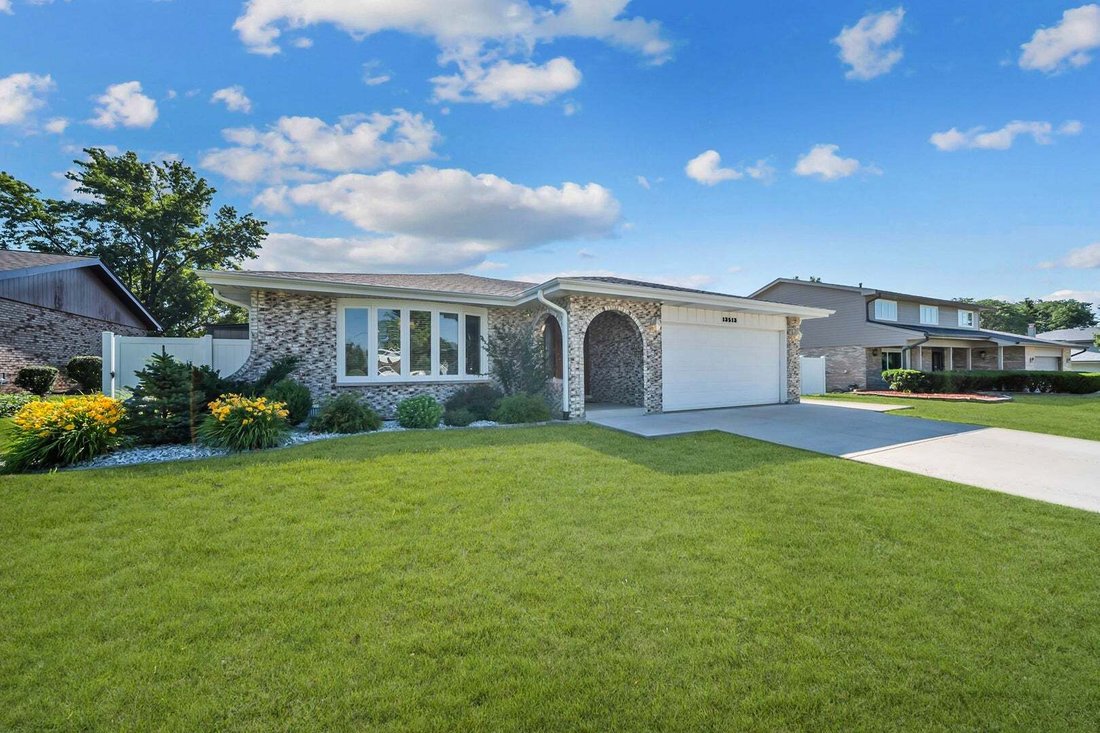 House in Orland Park, Illinois, United States 1 - 18552677