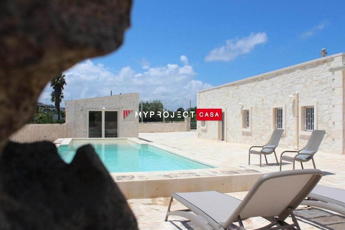 Chalet in Ceglie Messapica, Apulia, Italy 1 - 18553026