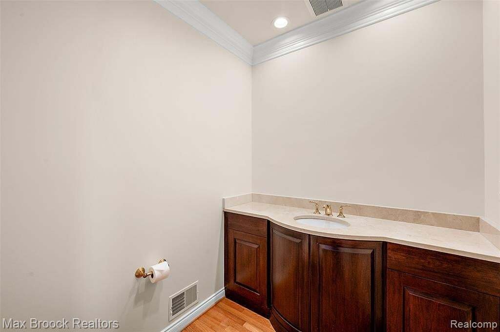 House in Farmington Hills, Michigan, United States 5 - 18551591