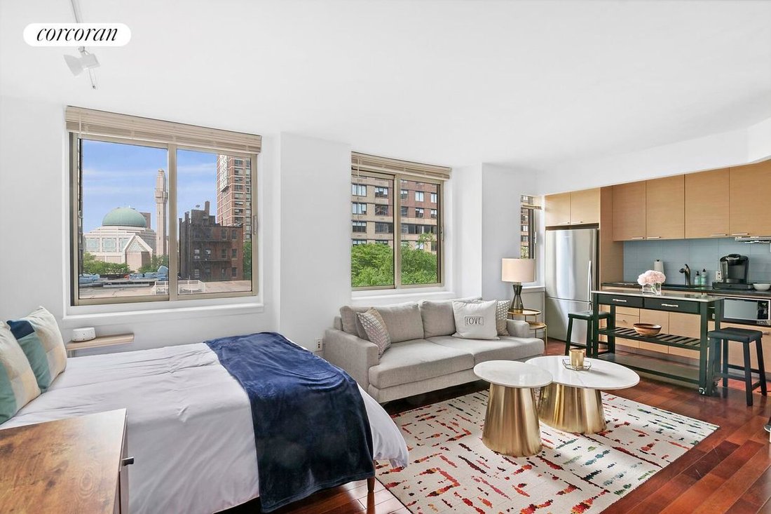 Condo in New York, New York, United States 1 - 18549419