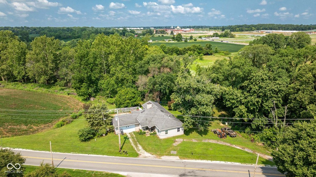 House in Westfield, Indiana, United States 3 - 18530613