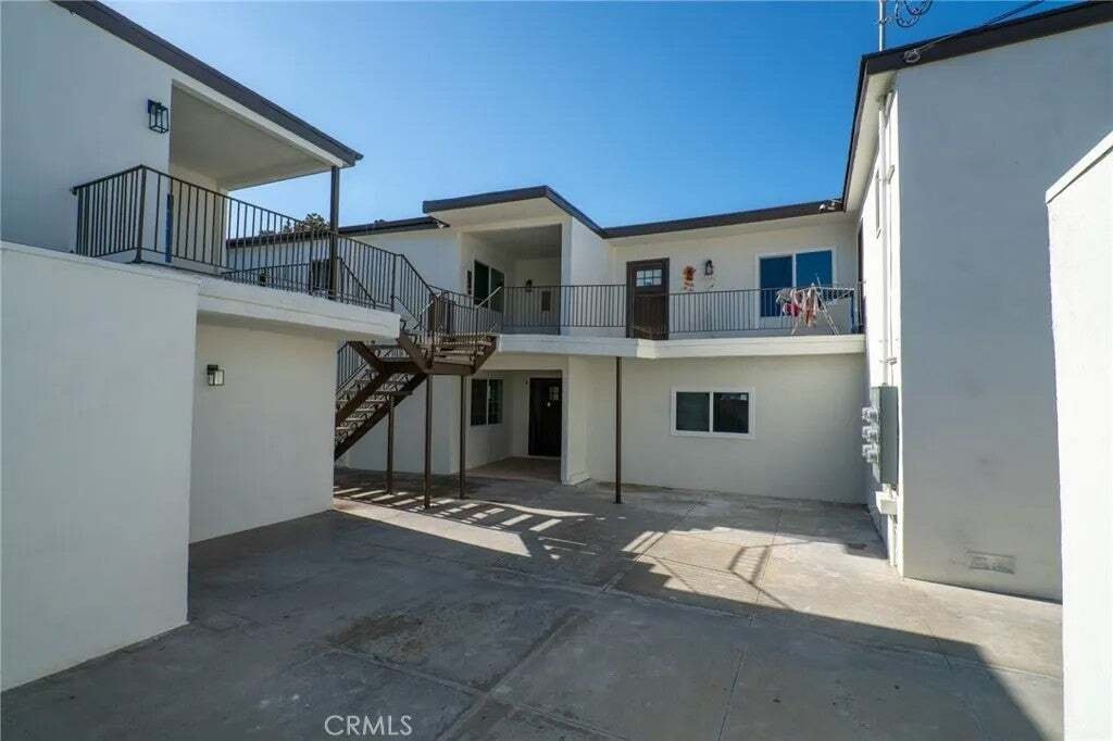 Fullerton, California, United States 4 - 16812256
