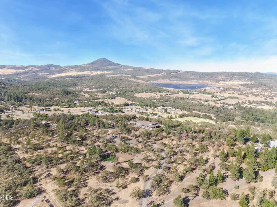 House in Eagle Point, Oregon, United States 3 - 18551408