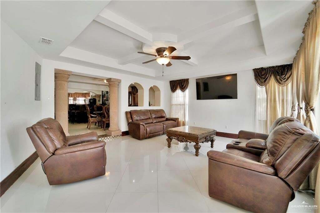 House in Donna, Texas, United States 5 - 18550896