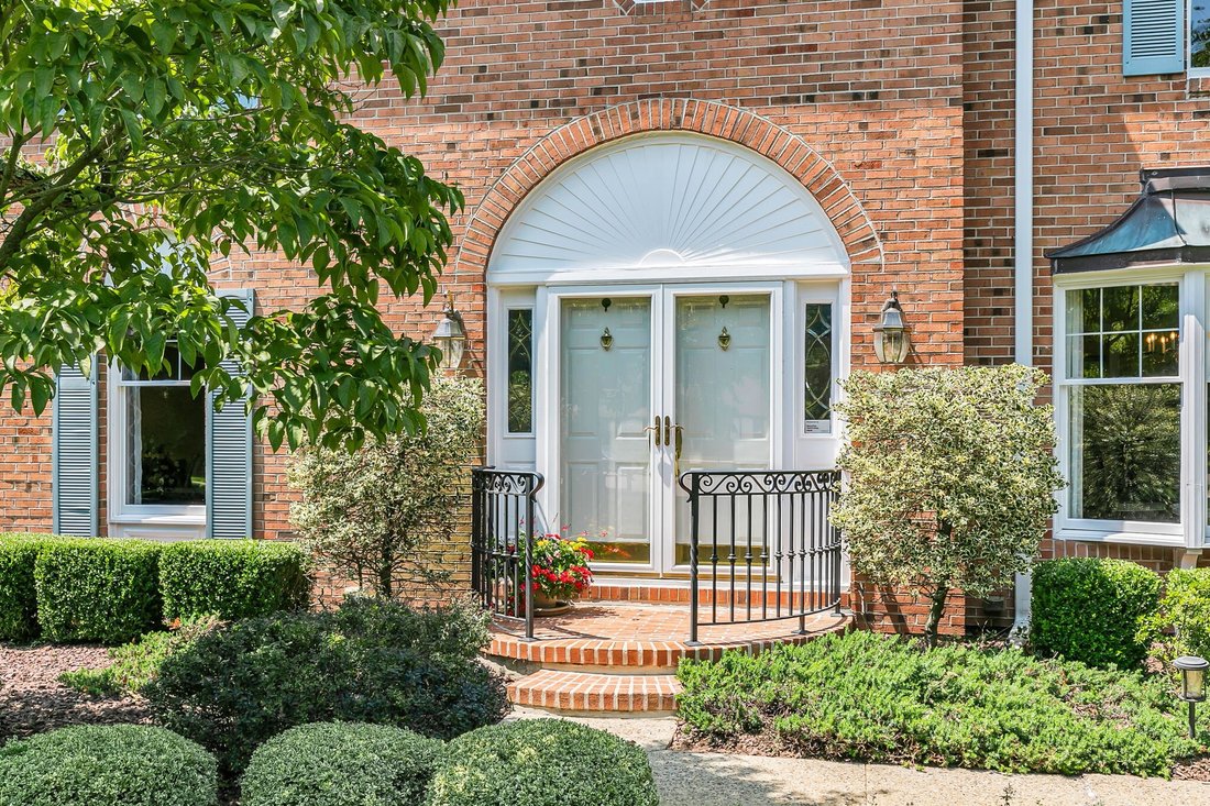 House in Colts Neck, New Jersey, United States 3 - 18549109