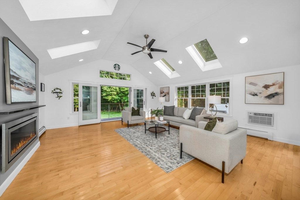 House in North Andover, Massachusetts, United States 2 - 18554012